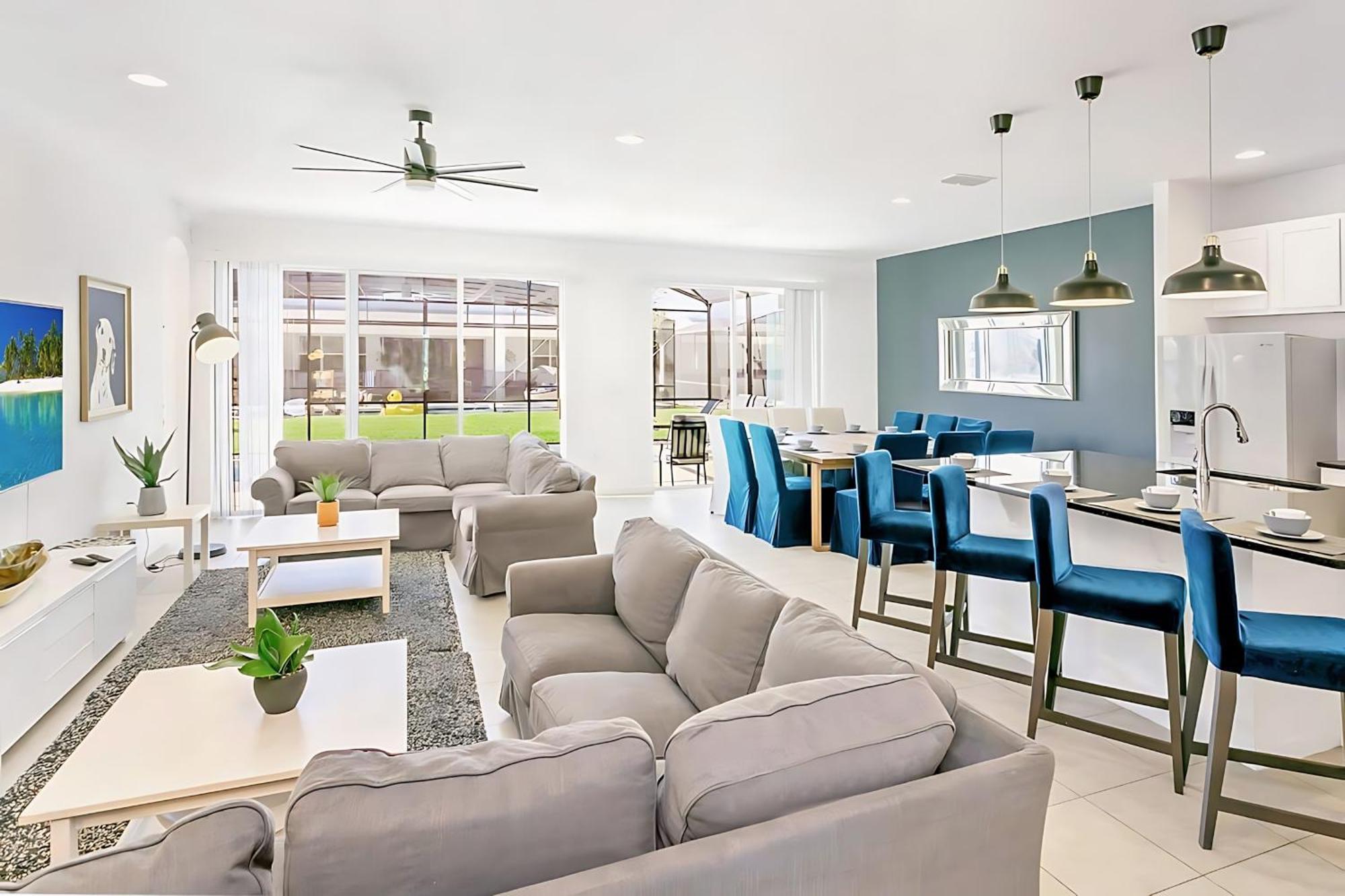 10br Luxury Near W Pool & Games